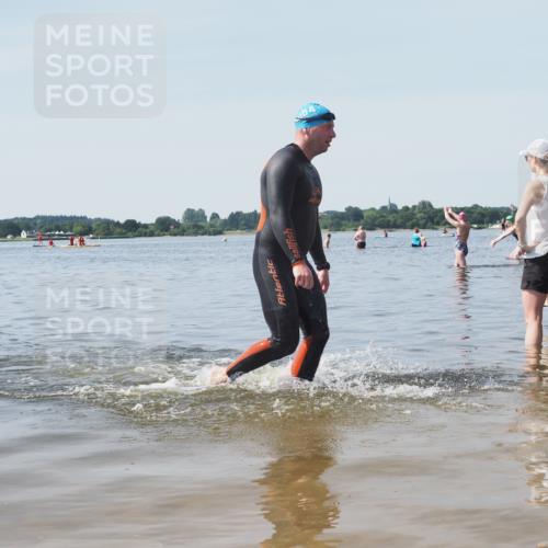 22.06.2025 - Viking Triathlon KatJ http://msf.ph/oto/8123550 22.06.2025 10:55:29 Schwimmen 246, 472 meine-sportfotos.de