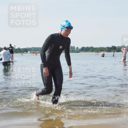 22.06.2025 - Viking Triathlon KatJ http://msf.ph/oto/8123596 22.06.2025 10:55:33 Schwimmen 246, 472 meine-sportfotos.de