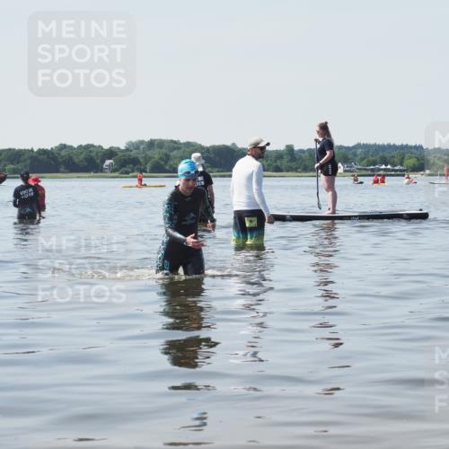 22.06.2025 - Viking Triathlon KatJ http://msf.ph/oto/8123615 22.06.2025 10:56:19 Schwimmen 499 meine-sportfotos.de
