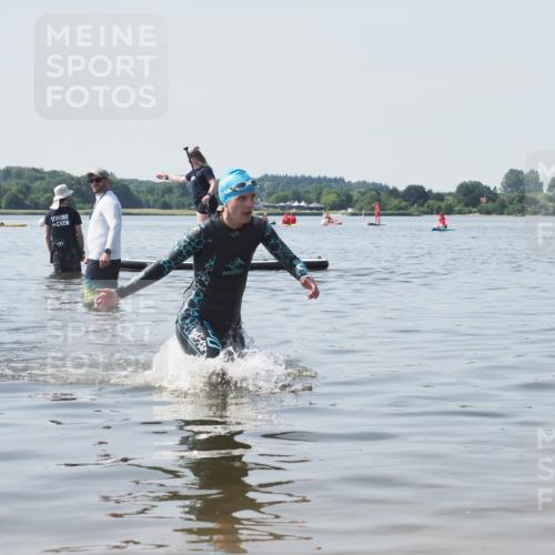 22.06.2025 - Viking Triathlon KatJ http://msf.ph/oto/8123630 22.06.2025 10:56:22 Schwimmen 499 meine-sportfotos.de