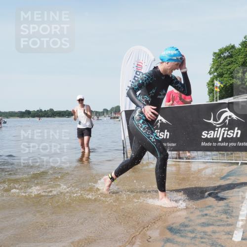 22.06.2025 - Viking Triathlon KatJ http://msf.ph/oto/8123695 22.06.2025 10:56:26 Schwimmen 499 meine-sportfotos.de