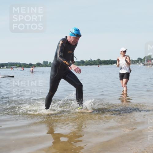 22.06.2025 - Viking Triathlon KatJ http://msf.ph/oto/8123751 22.06.2025 10:56:58 Schwimmen 363 meine-sportfotos.de