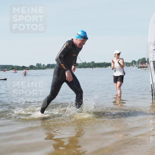 22.06.2025 - Viking Triathlon KatJ http://msf.ph/oto/8123754 22.06.2025 10:56:58 Schwimmen 363 meine-sportfotos.de