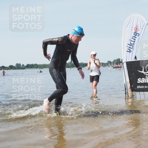 22.06.2025 - Viking Triathlon KatJ http://msf.ph/oto/8123762 22.06.2025 10:56:58 Schwimmen 363 meine-sportfotos.de