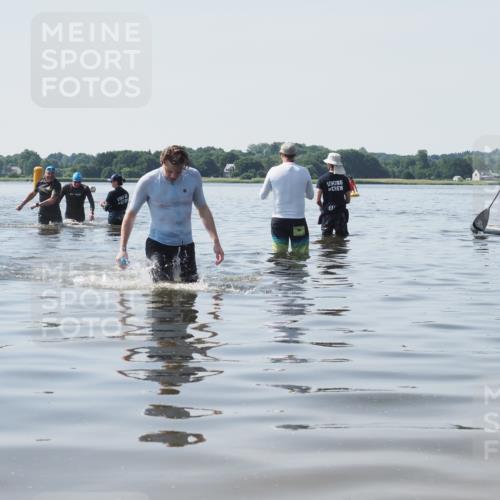 22.06.2025 - Viking Triathlon KatJ http://msf.ph/oto/8123772 22.06.2025 10:58:04 Schwimmen 357 meine-sportfotos.de