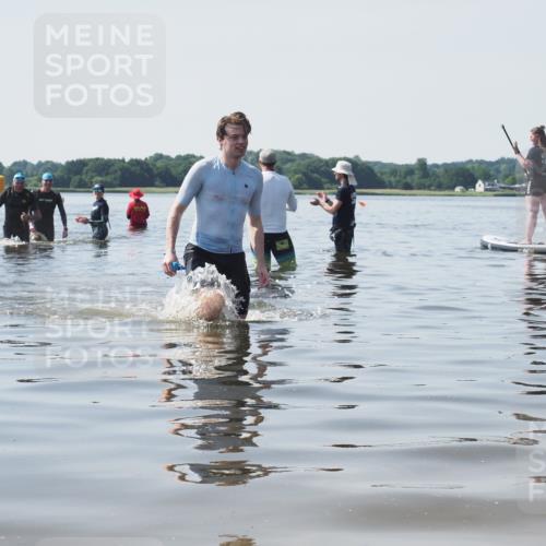 22.06.2025 - Viking Triathlon KatJ http://msf.ph/oto/8123782 22.06.2025 10:58:05 Schwimmen 357 meine-sportfotos.de