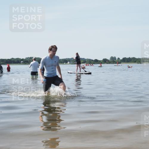 22.06.2025 - Viking Triathlon KatJ http://msf.ph/oto/8123798 22.06.2025 10:58:08 Schwimmen 357, 359, 403 meine-sportfotos.de