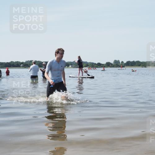 22.06.2025 - Viking Triathlon KatJ http://msf.ph/oto/8123801 22.06.2025 10:58:08 Schwimmen 357, 359, 403 meine-sportfotos.de