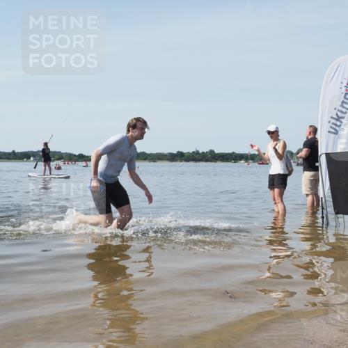 22.06.2025 - Viking Triathlon KatJ http://msf.ph/oto/8123819 22.06.2025 10:58:09 Schwimmen 357, 359, 403 meine-sportfotos.de
