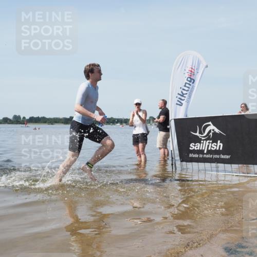 22.06.2025 - Viking Triathlon KatJ http://msf.ph/oto/8123836 22.06.2025 10:58:10 Schwimmen 357, 359, 403 meine-sportfotos.de