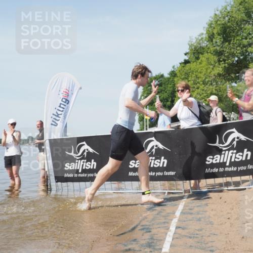 22.06.2025 - Viking Triathlon KatJ http://msf.ph/oto/8123860 22.06.2025 10:58:11 Schwimmen 357, 359, 403 meine-sportfotos.de