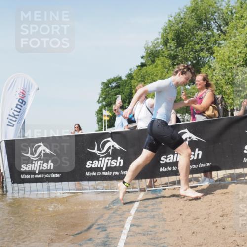22.06.2025 - Viking Triathlon KatJ http://msf.ph/oto/8123870 22.06.2025 10:58:11 Schwimmen 357, 359, 403 meine-sportfotos.de