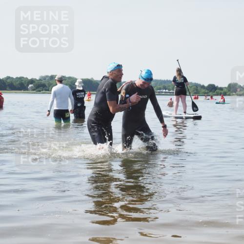 22.06.2025 - Viking Triathlon KatJ http://msf.ph/oto/8123874 22.06.2025 10:58:19 Schwimmen 359, 403 meine-sportfotos.de