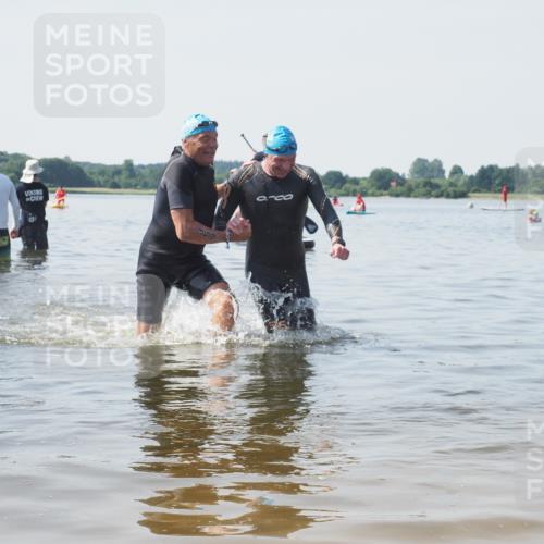 22.06.2025 - Viking Triathlon KatJ http://msf.ph/oto/8123889 22.06.2025 10:58:20 Schwimmen 359, 403 meine-sportfotos.de
