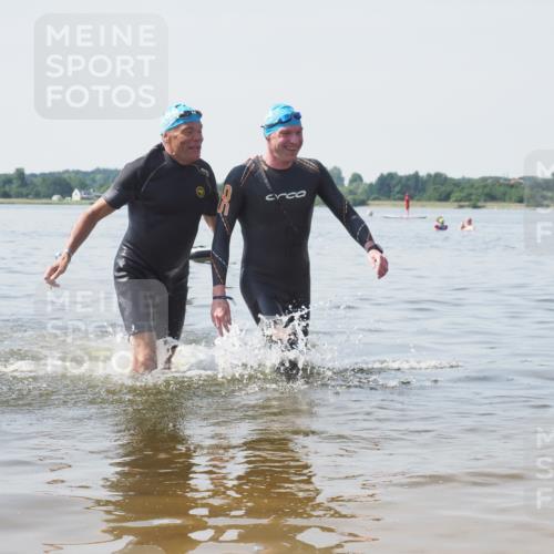 22.06.2025 - Viking Triathlon KatJ http://msf.ph/oto/8123907 22.06.2025 10:58:21 Schwimmen 359, 403 meine-sportfotos.de