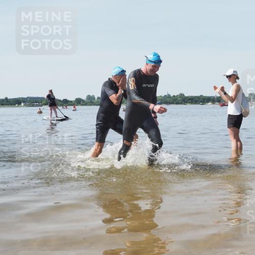 22.06.2025 - Viking Triathlon KatJ http://msf.ph/oto/8123919 22.06.2025 10:58:23 Schwimmen 359, 403 meine-sportfotos.de