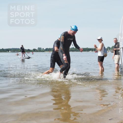 22.06.2025 - Viking Triathlon KatJ http://msf.ph/oto/8123926 22.06.2025 10:58:23 Schwimmen 359, 403 meine-sportfotos.de
