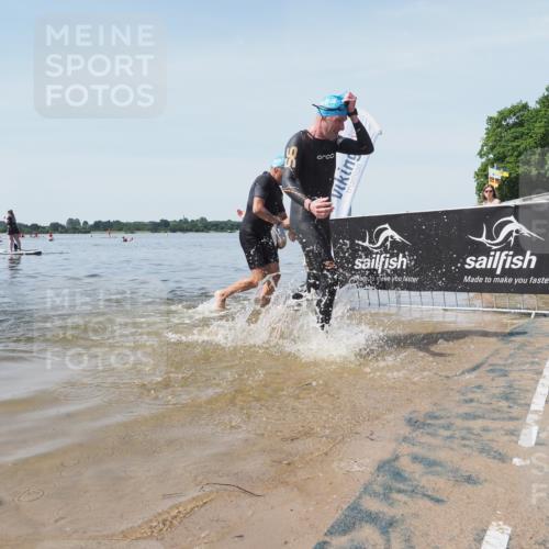 22.06.2025 - Viking Triathlon KatJ http://msf.ph/oto/8123938 22.06.2025 10:58:24 Schwimmen 359, 403 meine-sportfotos.de