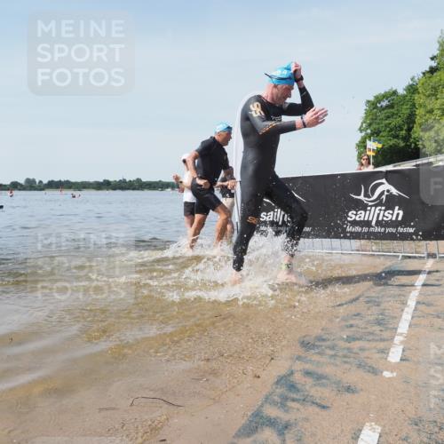 22.06.2025 - Viking Triathlon KatJ http://msf.ph/oto/8123950 22.06.2025 10:58:24 Schwimmen 359, 403 meine-sportfotos.de