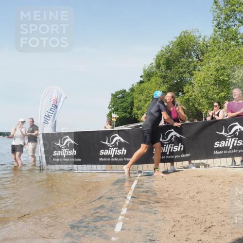 22.06.2025 - Viking Triathlon KatJ http://msf.ph/oto/8123956 22.06.2025 10:58:26 Schwimmen 359, 403 meine-sportfotos.de