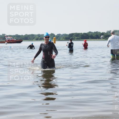 22.06.2025 - Viking Triathlon KatJ http://msf.ph/oto/8123975 22.06.2025 10:58:47 Schwimmen 268 meine-sportfotos.de