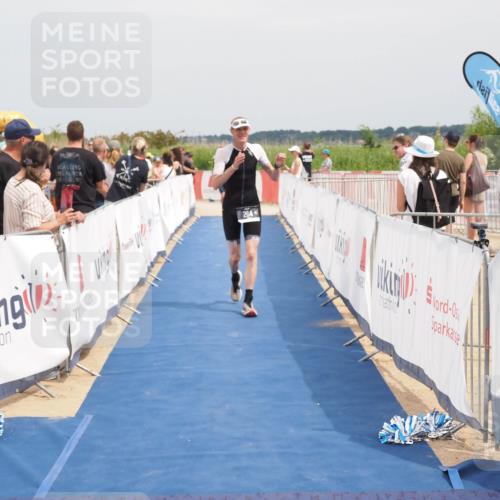 22.06.2025 - Viking Triathlon MichiJ http://msf.ph/oto/8123991 22.06.2025 15:14:53 Ziel 264, 377 meine-sportfotos.de