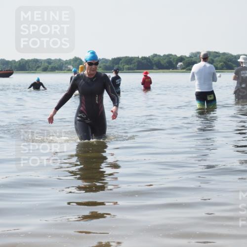 22.06.2025 - Viking Triathlon KatJ http://msf.ph/oto/8123993 22.06.2025 10:58:49 Schwimmen 268 meine-sportfotos.de