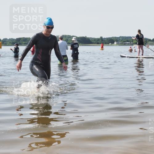 22.06.2025 - Viking Triathlon KatJ http://msf.ph/oto/8124026 22.06.2025 10:58:52 Schwimmen 268 meine-sportfotos.de