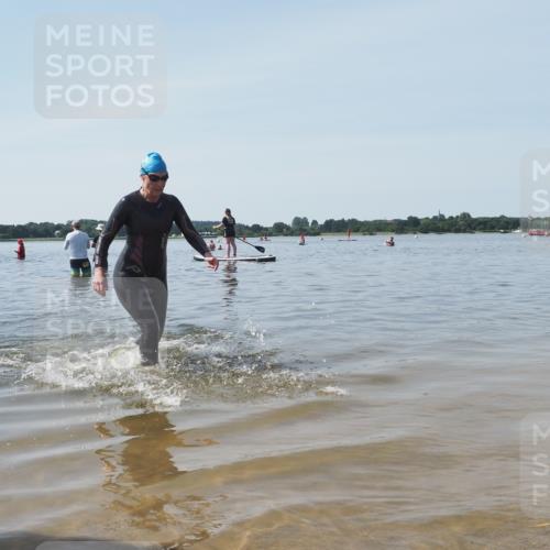 22.06.2025 - Viking Triathlon KatJ http://msf.ph/oto/8124037 22.06.2025 10:58:53 Schwimmen 234, 268 meine-sportfotos.de