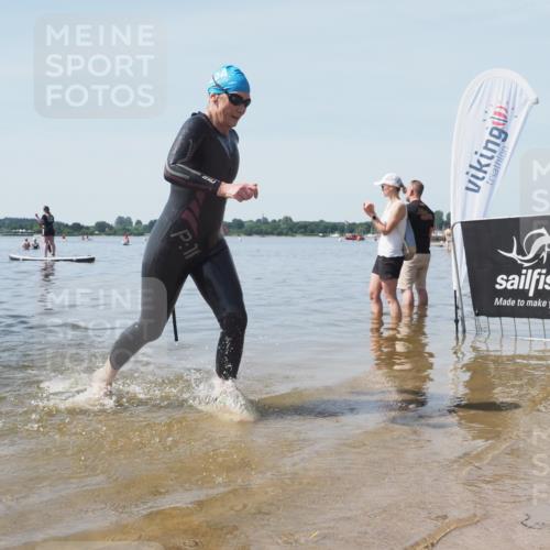 22.06.2025 - Viking Triathlon KatJ http://msf.ph/oto/8124056 22.06.2025 10:58:55 Schwimmen 234, 268 meine-sportfotos.de