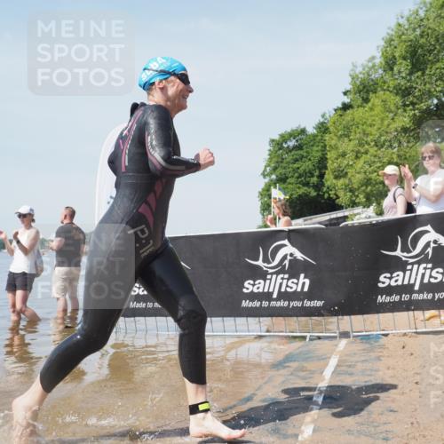22.06.2025 - Viking Triathlon KatJ http://msf.ph/oto/8124082 22.06.2025 10:58:56 Schwimmen 234, 268 meine-sportfotos.de