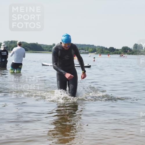 22.06.2025 - Viking Triathlon KatJ http://msf.ph/oto/8124126 22.06.2025 10:59:08 Schwimmen 222, 234 meine-sportfotos.de