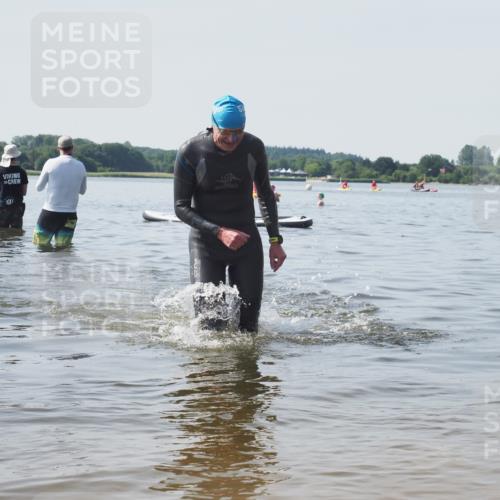 22.06.2025 - Viking Triathlon KatJ http://msf.ph/oto/8124132 22.06.2025 10:59:08 Schwimmen 222, 234 meine-sportfotos.de