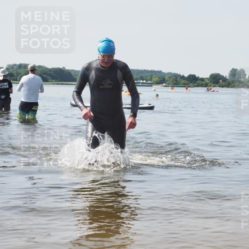 22.06.2025 - Viking Triathlon KatJ http://msf.ph/oto/8124142 22.06.2025 10:59:08 Schwimmen 222, 234 meine-sportfotos.de