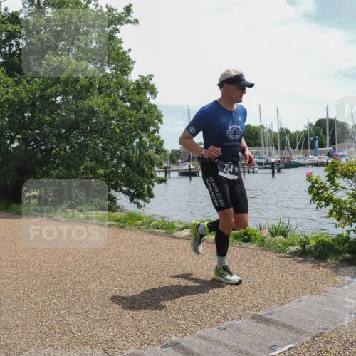 22.06.2025 - Viking Triathlon KatJ http://msf.ph/oto/8124143 22.06.2025 13:06:17 Laufen 214 meine-sportfotos.de