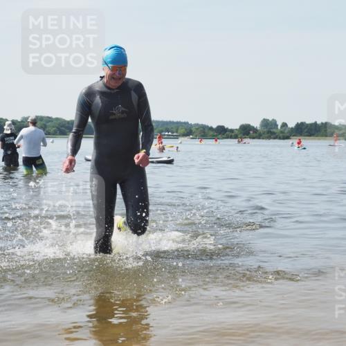 22.06.2025 - Viking Triathlon KatJ http://msf.ph/oto/8124146 22.06.2025 10:59:10 Schwimmen 222, 234 meine-sportfotos.de