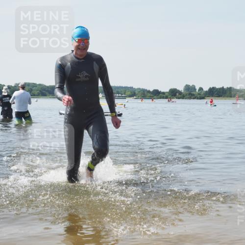 22.06.2025 - Viking Triathlon KatJ http://msf.ph/oto/8124150 22.06.2025 10:59:10 Schwimmen 222, 234 meine-sportfotos.de