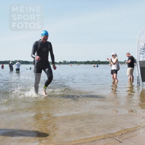 22.06.2025 - Viking Triathlon KatJ http://msf.ph/oto/8124157 22.06.2025 10:59:11 Schwimmen 222, 234 meine-sportfotos.de
