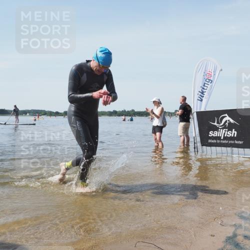 22.06.2025 - Viking Triathlon KatJ http://msf.ph/oto/8124177 22.06.2025 10:59:12 Schwimmen 222, 234 meine-sportfotos.de