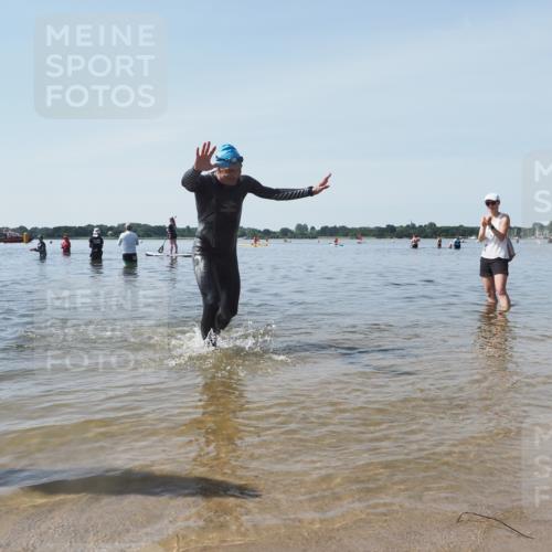22.06.2025 - Viking Triathlon KatJ http://msf.ph/oto/8124242 22.06.2025 10:59:17 Schwimmen 222, 459 meine-sportfotos.de