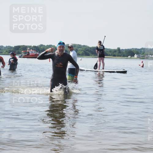 22.06.2025 - Viking Triathlon KatJ http://msf.ph/oto/8124289 22.06.2025 10:59:29 Schwimmen 459, 476 meine-sportfotos.de