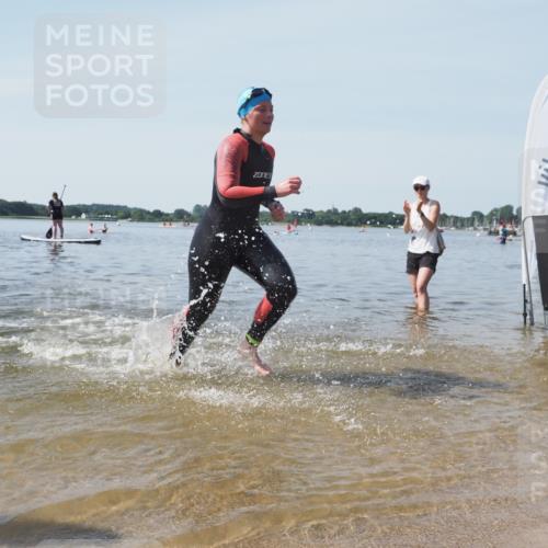 22.06.2025 - Viking Triathlon KatJ http://msf.ph/oto/8124427 22.06.2025 10:59:38 Schwimmen 476 meine-sportfotos.de