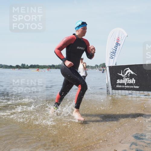 22.06.2025 - Viking Triathlon KatJ http://msf.ph/oto/8124440 22.06.2025 10:59:38 Schwimmen 476 meine-sportfotos.de