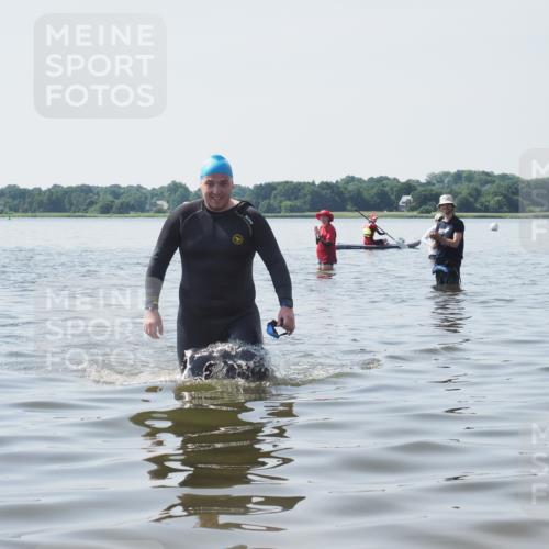 22.06.2025 - Viking Triathlon KatJ http://msf.ph/oto/8124498 22.06.2025 11:06:16 Schwimmen 303 meine-sportfotos.de
