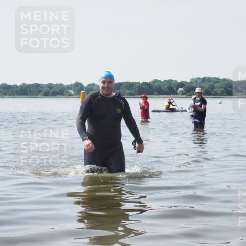 22.06.2025 - Viking Triathlon KatJ http://msf.ph/oto/8124514 22.06.2025 11:06:17 Schwimmen 303 meine-sportfotos.de