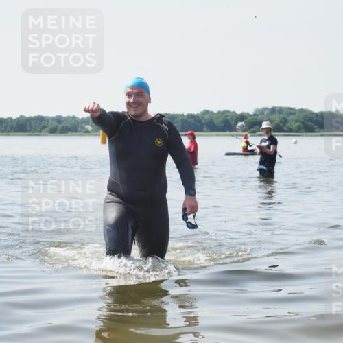 22.06.2025 - Viking Triathlon KatJ http://msf.ph/oto/8124534 22.06.2025 11:06:18 Schwimmen 303 meine-sportfotos.de