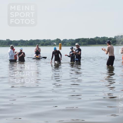 22.06.2025 - Viking Triathlon KatJ http://msf.ph/oto/8124623 22.06.2025 11:14:04 Schwimmen  meine-sportfotos.de