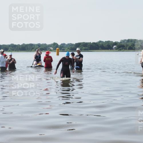 22.06.2025 - Viking Triathlon KatJ http://msf.ph/oto/8124645 22.06.2025 11:14:11 Schwimmen  meine-sportfotos.de