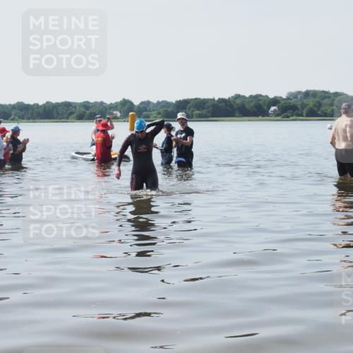22.06.2025 - Viking Triathlon KatJ http://msf.ph/oto/8124665 22.06.2025 11:14:13 Schwimmen  meine-sportfotos.de