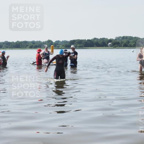 22.06.2025 - Viking Triathlon KatJ http://msf.ph/oto/8124675 22.06.2025 11:14:14 Schwimmen 405 meine-sportfotos.de